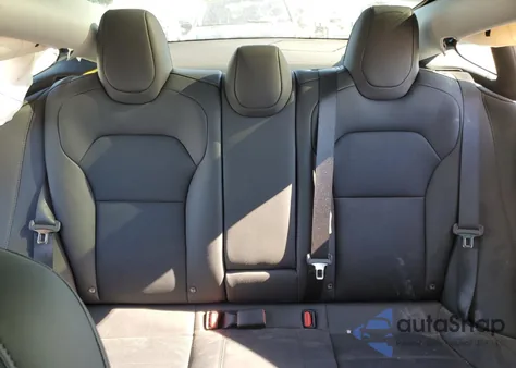 2025 Tesla Model 3 Long Range All-Wheel Drive z USA, uszkodzony, nr VIN 5YJ3E1EB0SF919659